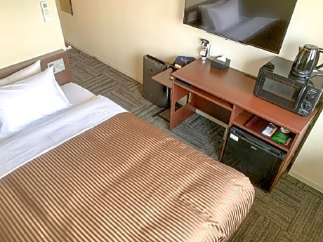 Single Room - Non-Smoking