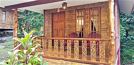 Bungalow with Garden View