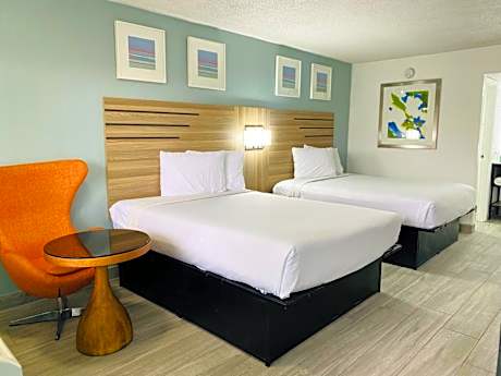 Deluxe Quadruple Room - non-smoking