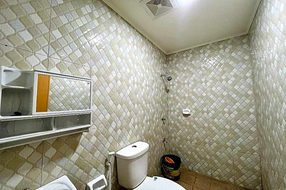 MC's L Transient House