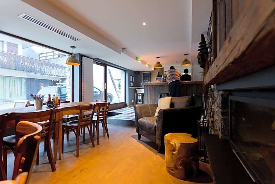 Hideout Hostel
