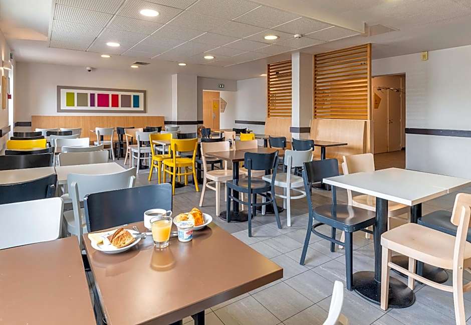 B&B Hôtel Lyon Grand Stade Meyzieu