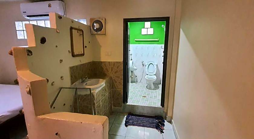 Sea World Guesthouse
