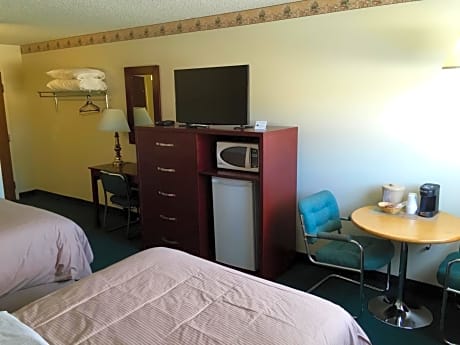 Double Room with Two Double Beds - Non-Smoking