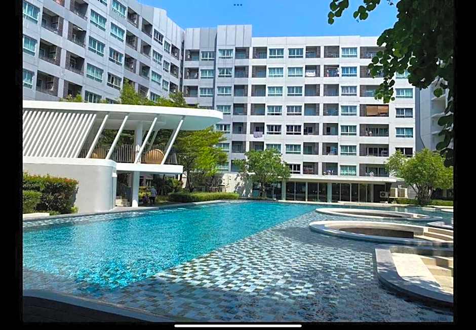 Private luxury flat at Sukhumvit Rd Subway
