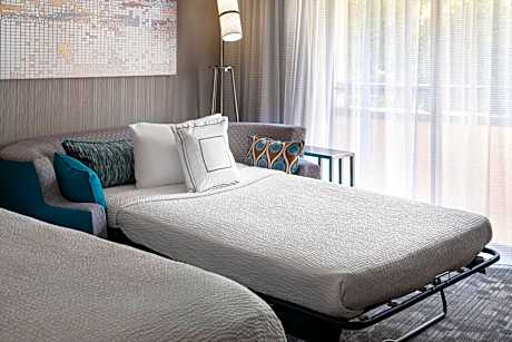 1 Bedroom 2 room Suite, 2 Double, Sofa bed, Courtyard view