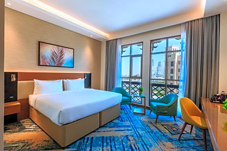 Executive King Room Partial Canal View with 20% Off Food & Beverage (excluding in-room dining)