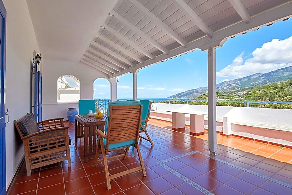 Kerame Studios & Apartments