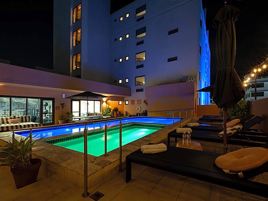 HiBird- Apartment and Suites Hotel