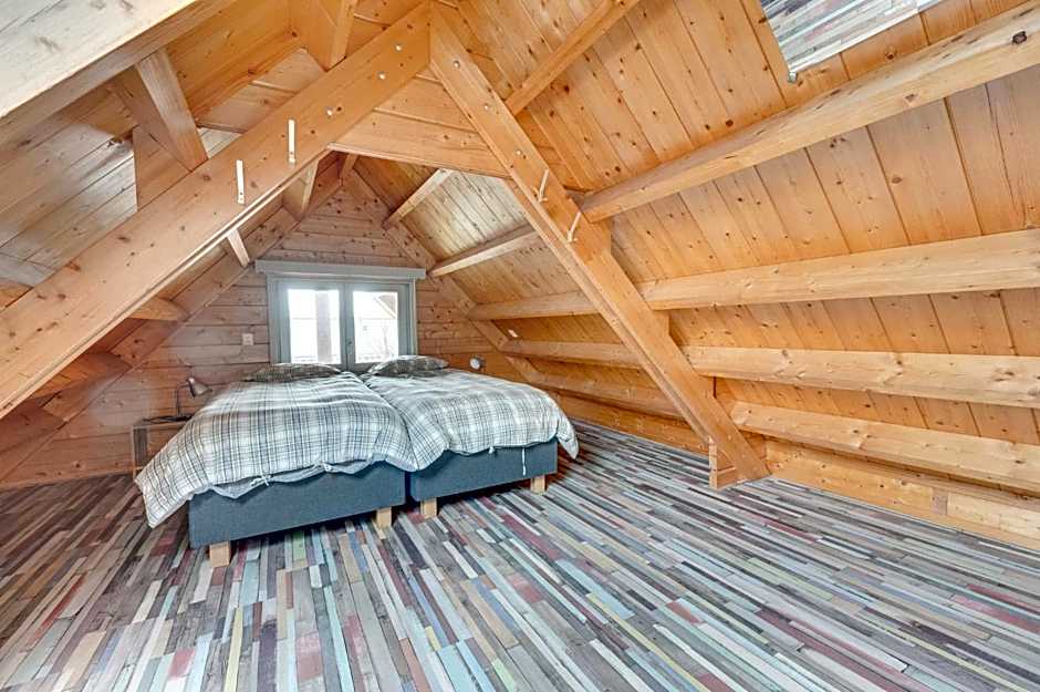 Ride by the Sea Guesthouse