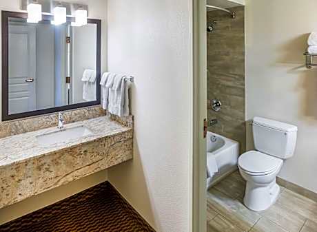 2 Queen Beds, Efficiency, Suite, Nonsmoking