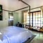 Africa Lodge