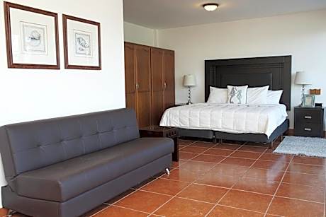 Double Room with Balcony and Sea View