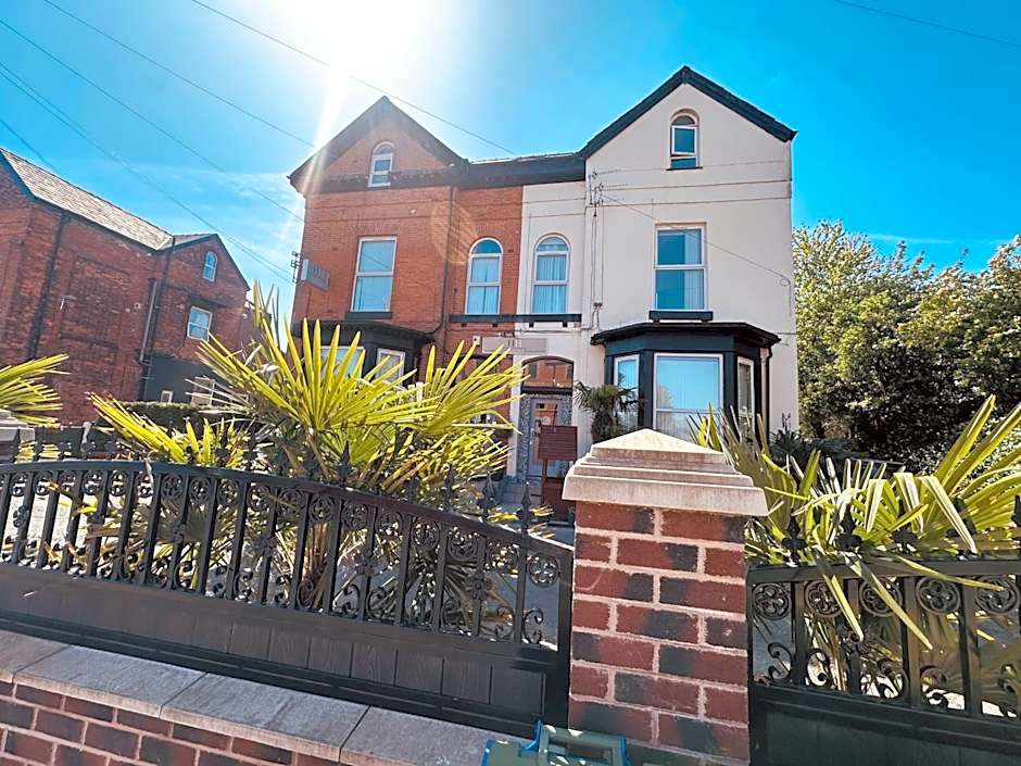 Hendham House - Near Etihad Stadium, CoOp Live Arena, AO Arena, Piccadilly Train Station & Manchester City Centre
