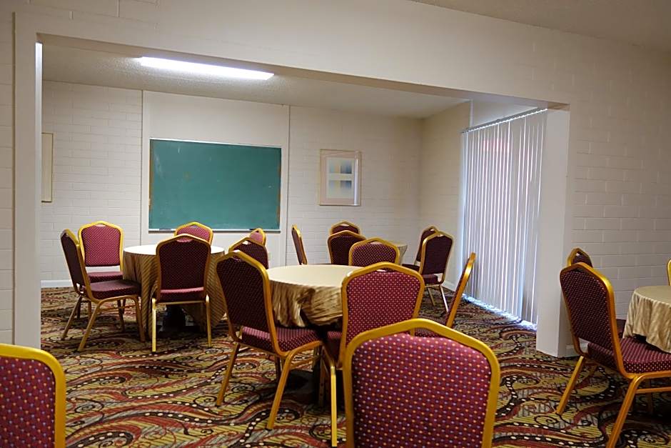 Ramada by Wyndham Sacramento