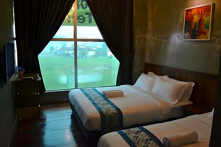 Swing & Pillows @ Anggun Hotel Seri Iskandar, Ipoh