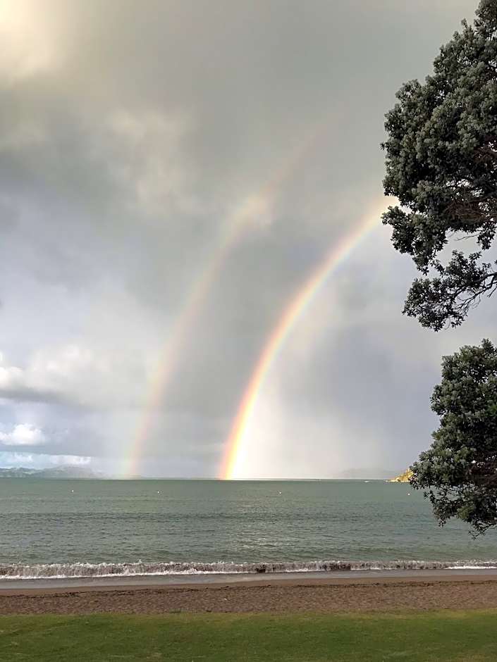 Bay Water Views Bed & Breakfast