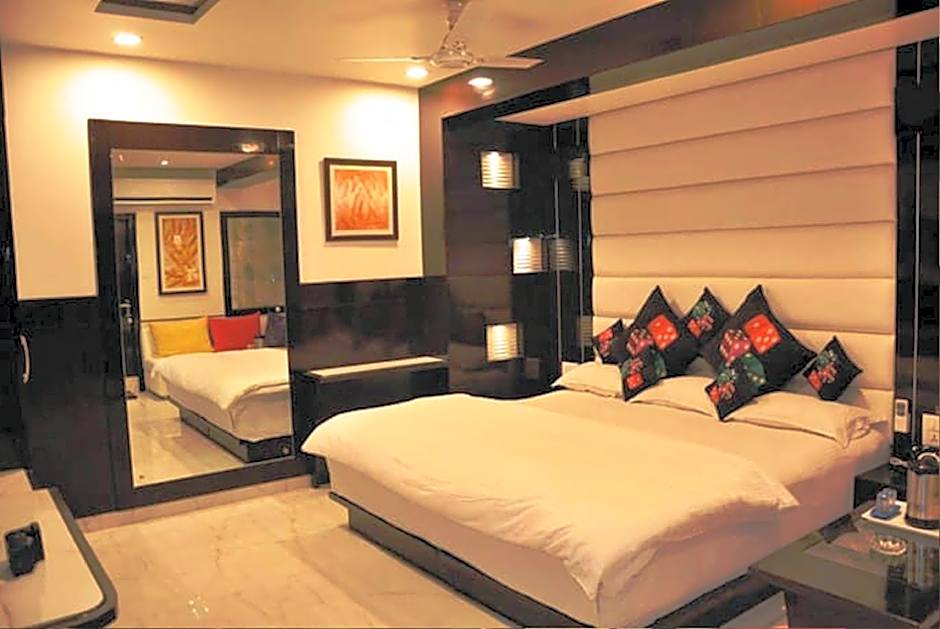 Hotel Vijan Palace