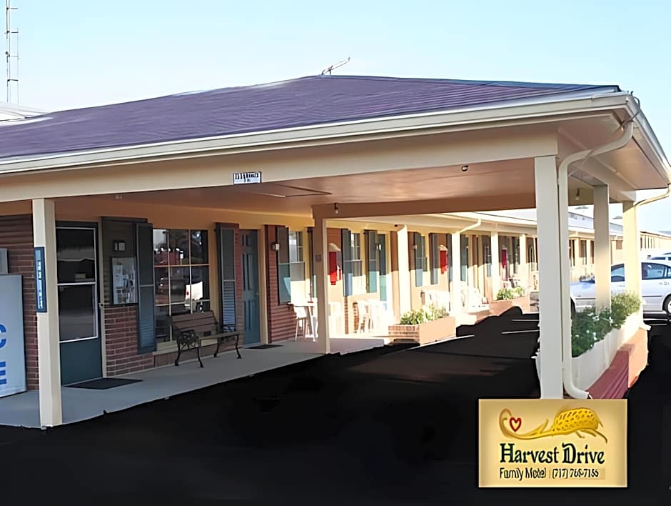 Harvest Drive Family Inn - Renovated Rooms