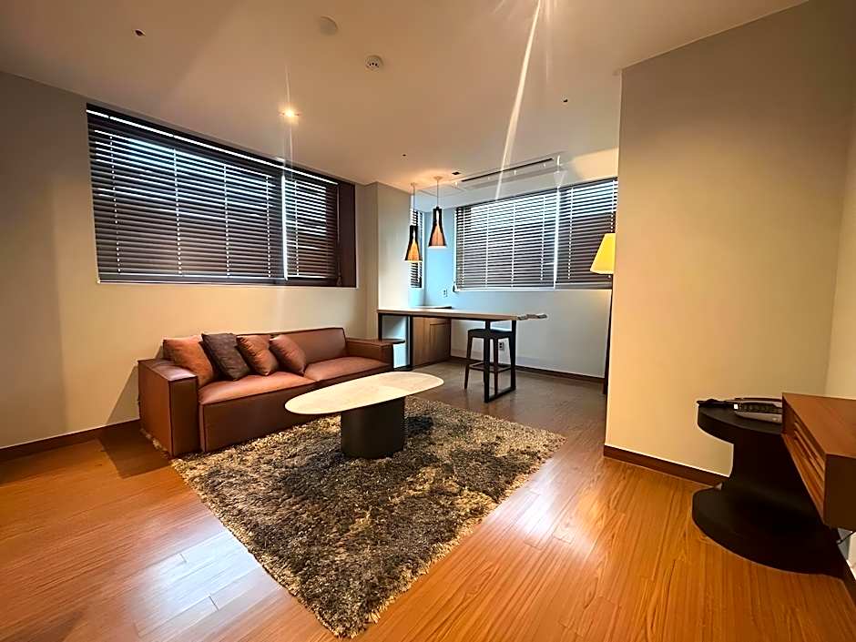 Hyunjin Tourist Hotel