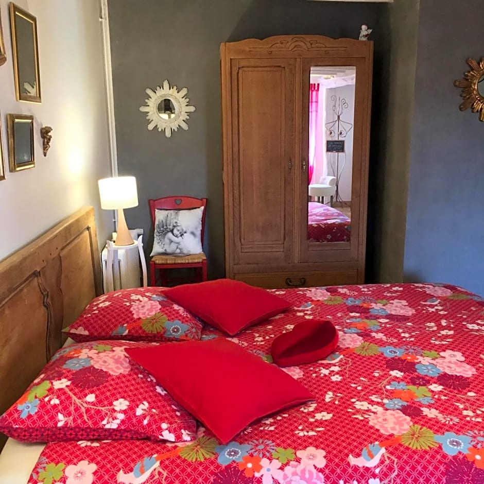 Chambre des Anges & Roulotte proche Mont Saint-Michel, l'Angevinière