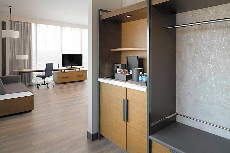 Photo 1 of 3 of Executive 1 King Bed with Sofabed Suite, Corner, City View