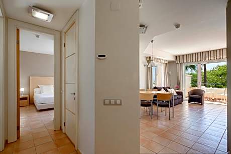 One-Bedroom Standard Apartment