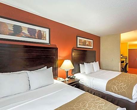 2 Queen Beds Suite Nonsmoking Accessible