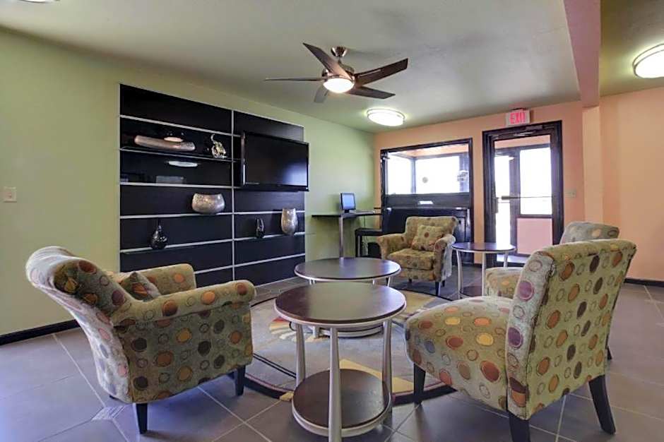 Econo Lodge Inn & Suites Enid South
