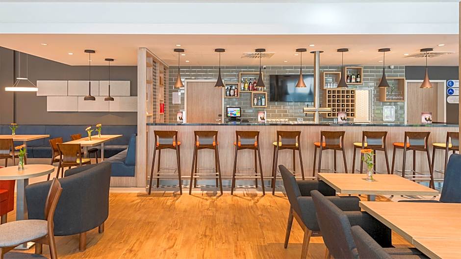 Premier Inn Mannheim City Centre