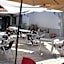Hotel Cinco Castanos