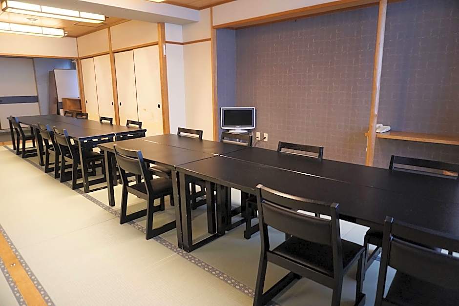 Ryokan Wakamiya Hotel