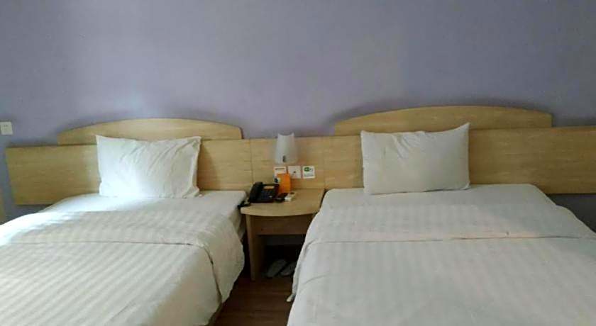 7 Days Inn Zhongshan University of Electronic Science and Technology the Mixc