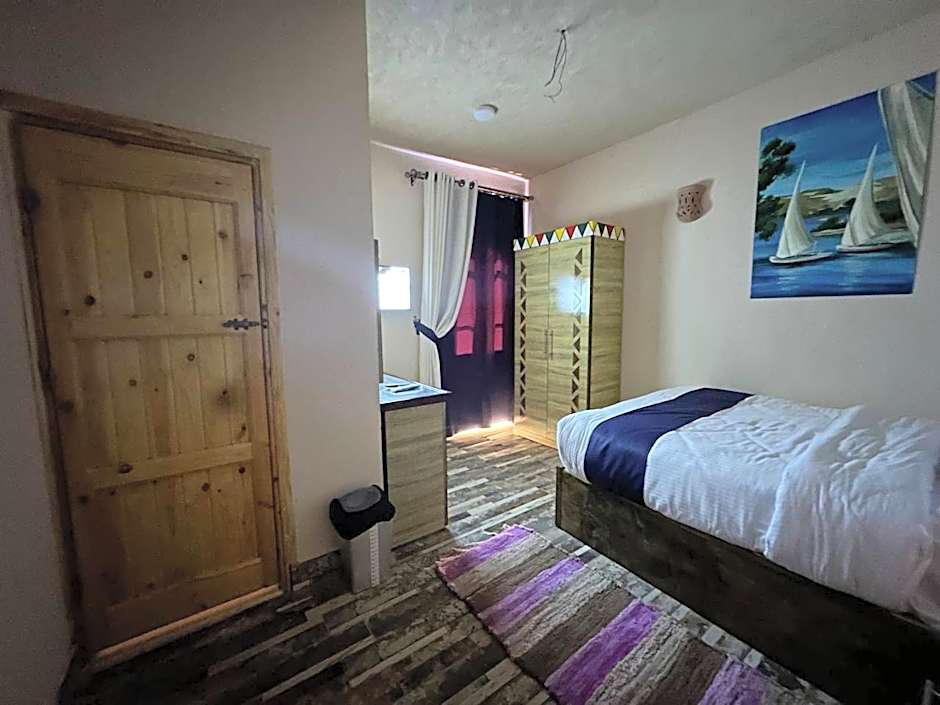 ACHERTOD Nubian House