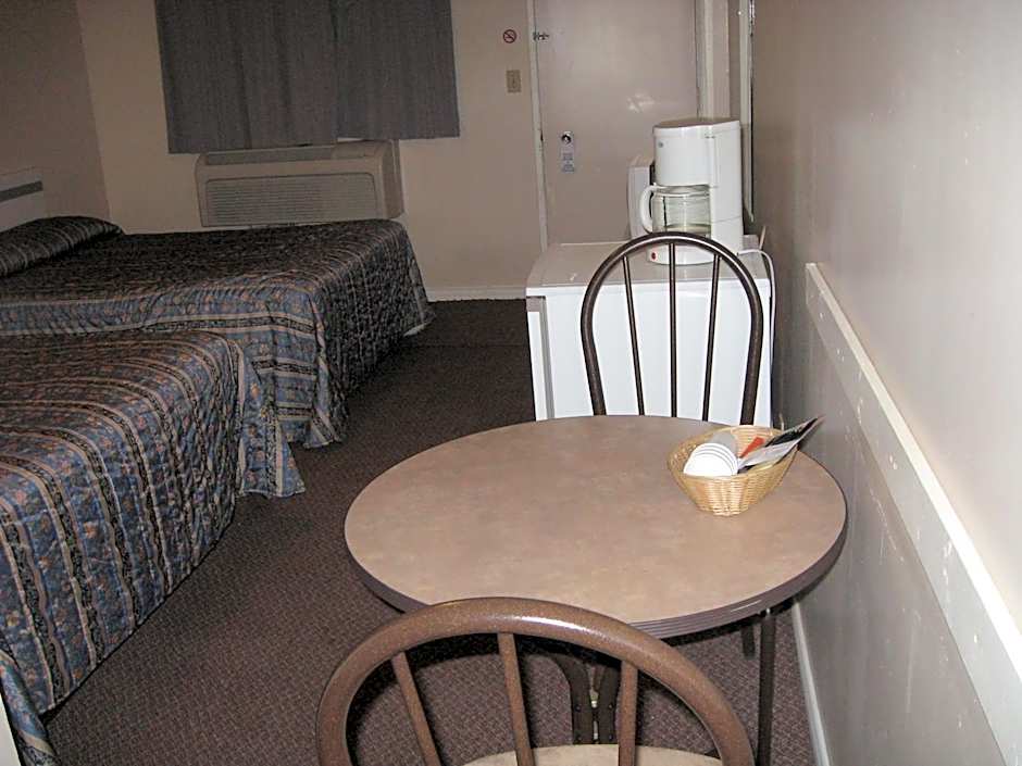 Pals Motel and RV Park