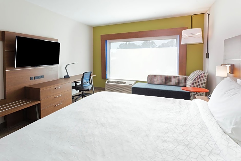 Holiday Inn Express Fayetteville By IHG