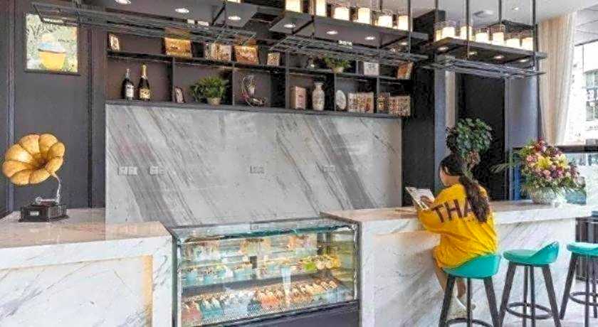 Xana Hotelle·Heyuan Hongxing Road