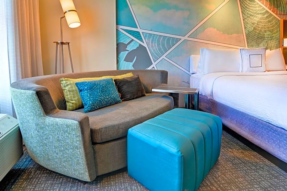 Courtyard by Marriott Jackson Madison