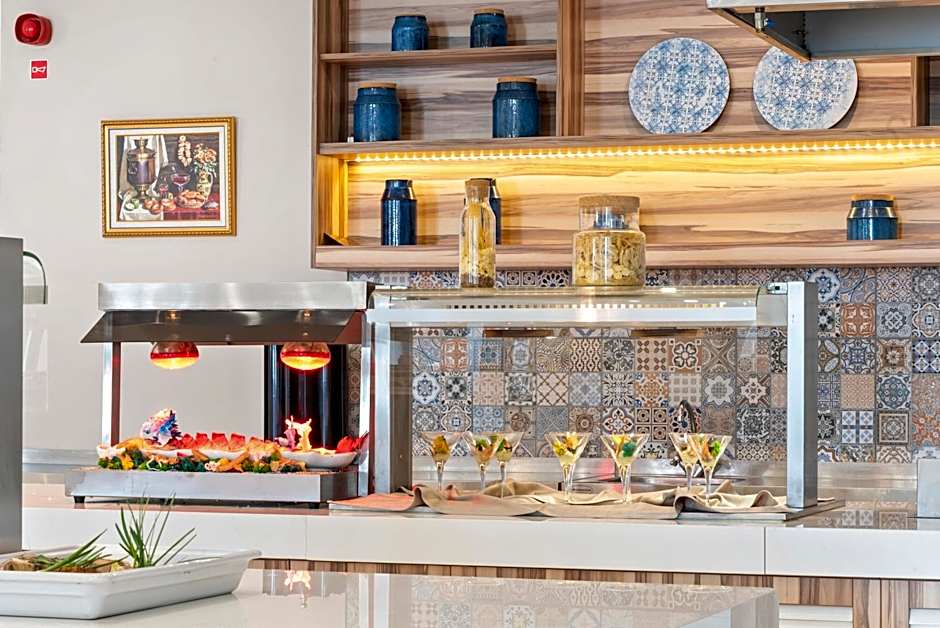 HVD Nympha Hotel - All Inclusive, Private Beach & Free Parking - Adults Only