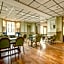 Cardiff Riverside Hotel by Belvilla
