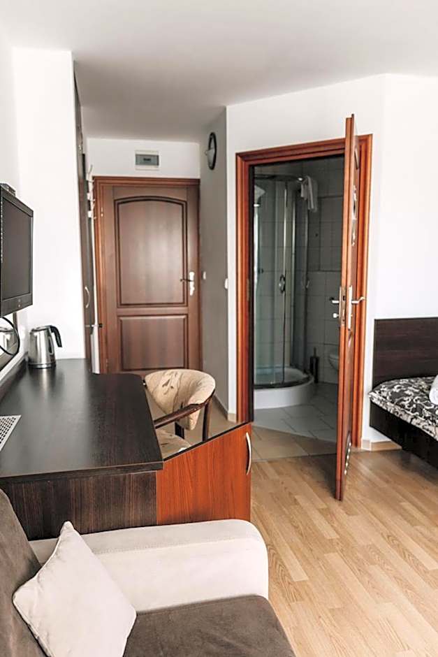 Willa Latarnik - doskonała lokalizacja, blisko atrakcji, 20min do plaży