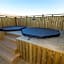 Akureyri Lux Apartments with hot tub access