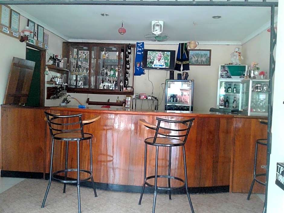 Fanaka Safaris Campsite & Lodges