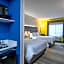 Holiday Inn Express Hotel & Suites Woodbridge by IHG