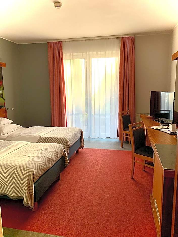 Hotel Szarlota - Kompleksowo na Kaszubach