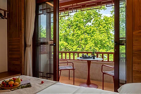 Twin Room with Balcony