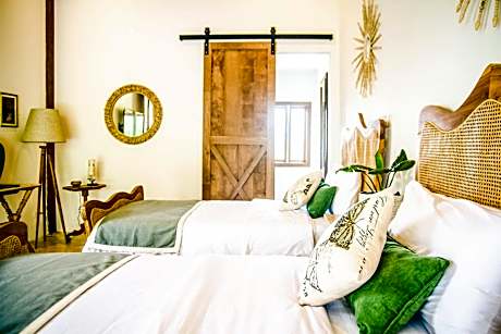 Emerald Superior Suite