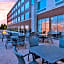 Holiday Inn Express & Suites - Grand Rapids Airport - South by IHG