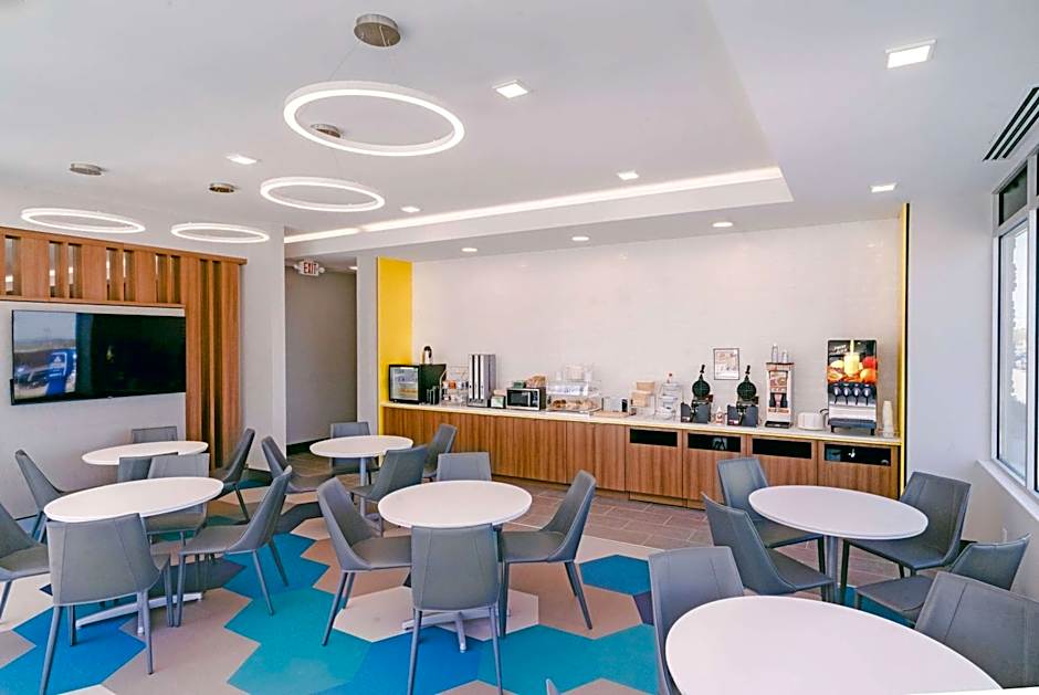 Microtel Inn & Suites by Wyndham Macedon