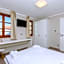 Hostel Dvor